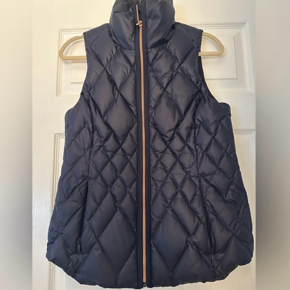 Athleta Navy Puffer Vest, Small